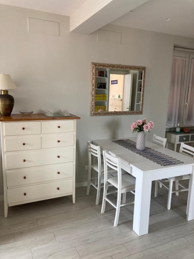 Rosso Tramonto Luxury-White- Ladispoli, Lungomare Regina Elena 58 Villa Buitenkant foto